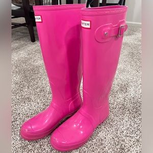 Tall Pink Gloss Women’s Hunter Boots Size 9